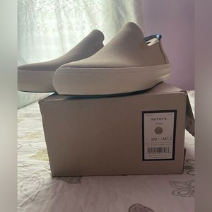 Rothy’s The City Slip On Sneaker- Woman size 9/ Men size 7.5